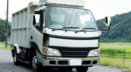 トラックの写真