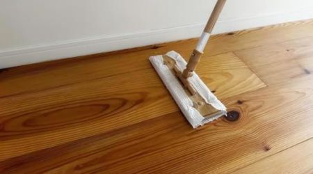 フローリングクリーニングの写真