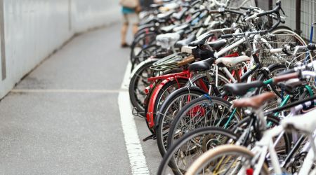 大量の自転車の写真