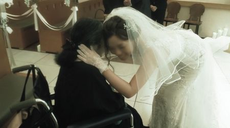 結婚式に行く写真